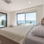 ヴィラ A'more Seafront,