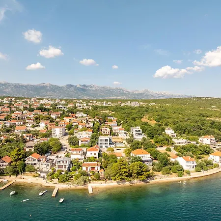 A'more Seafront, * Maslenica