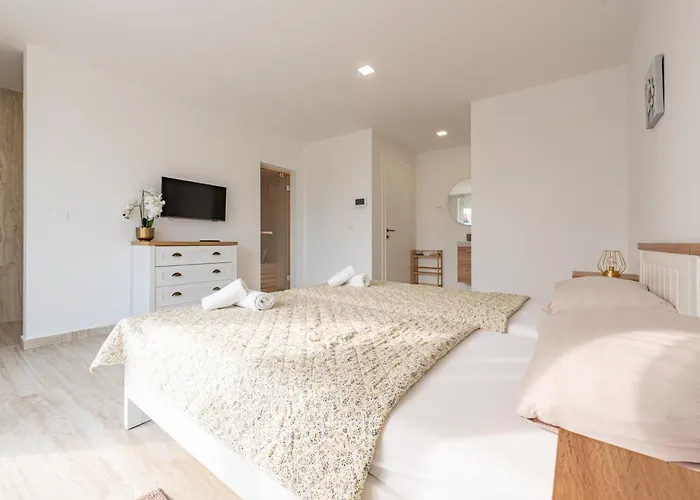 Villa A'more Seafront, *