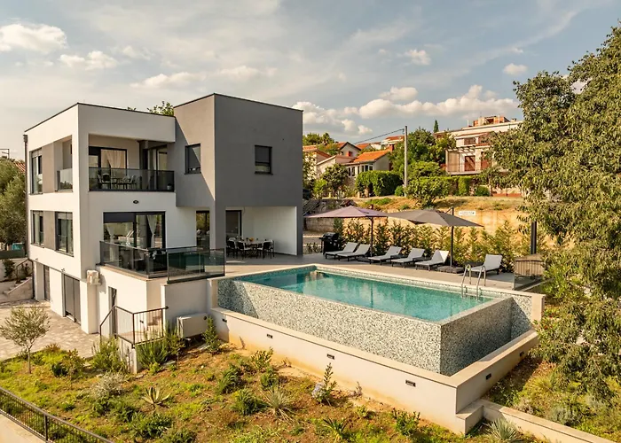 Villa A'more Seafront, Maslenica